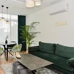 Villa Dream House With Private Swimming Pool, Hot Tub And Sauna