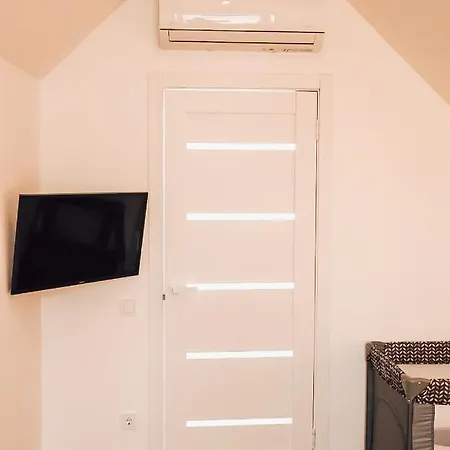 Villa Dream House With Private Swimming Pool, Hot Tub And Sauna