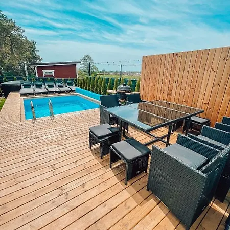 Villa Dream House With Private Swimming Pool, Hot Tub And Sauna Palanga