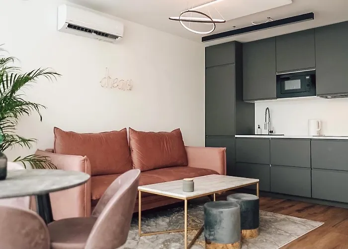 וילה Dream House With Private Swimming Pool, Hot Tub And Sauna פלאנגה