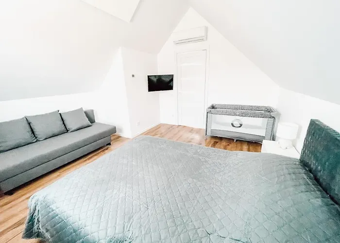 Dream House With Private Swimming Pool, Hot Tub And Sauna *