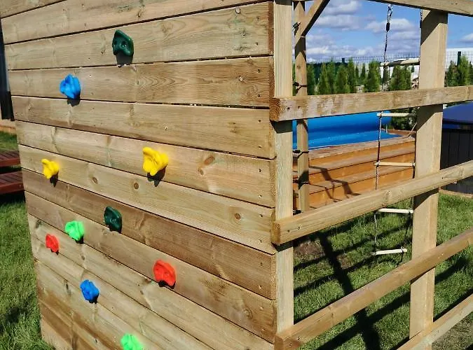 Dream House With Private Swimming Pool, Hot Tub And Sauna *