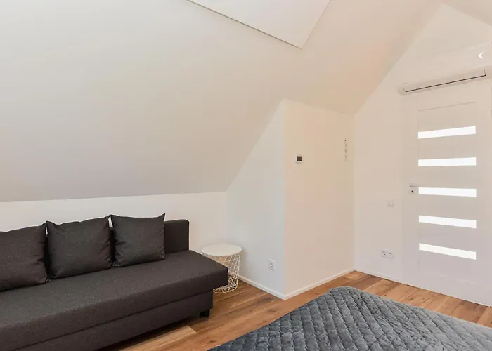 Dream House With Private Swimming Pool, Hot Tub And Sauna *