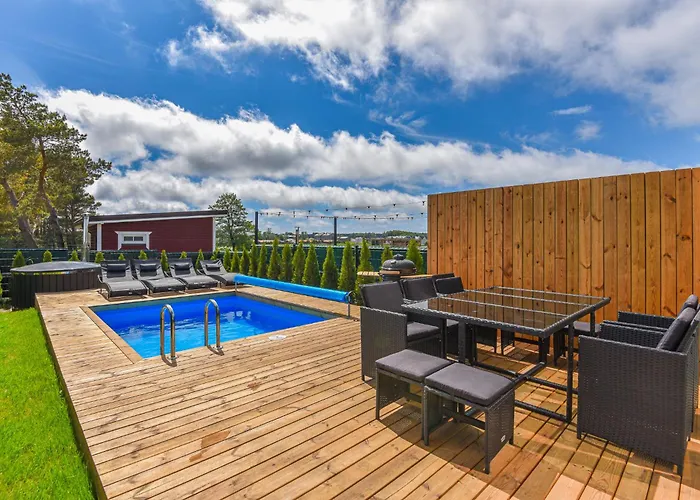 Dream House With Private Swimming Pool, Hot Tub And Sauna Паланга